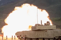 Chóng mặt dàn xe tăng-thiết giáp Trung Quốc đang muốn bán