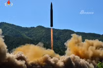 Dung nhan tên lửa liên lục địa Triều Tiên mới bắn