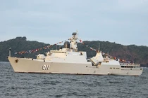 Điểm danh loạt tàu “khủng” duyệt binh cùng chiến hạm Việt Nam