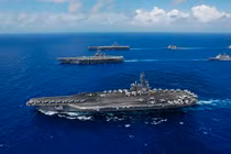 Dự đoán chiếc tàu sân bay Mỹ thăm Việt Nam năm sau