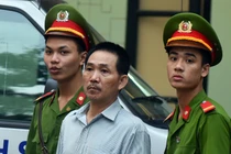 Đại án OceanBank: Không nhớ ký vay 500 tỷ khi nào, chỉ lo…lái xe