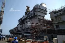 Đau lòng tốc độ đóng tàu sân bay của Ấn Độ