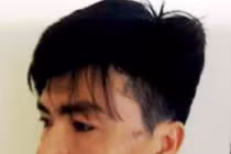 Đối tượng nghi say rượu đấm vào mặt CSCĐ khi bị dừng xe