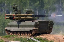 Dựng tóc gáy khi đứng trước siêu robot Uran-9 của Nga