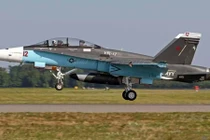 Mỹ định làm gì khi sơn F/A-18 giống hệt Su-34 Nga?