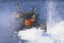 Cực hiếm bên trong tháp pháo xe tăng PT-76B Việt Nam