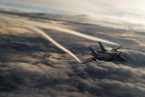 Dũng mãnh tiêm kích MiG-31 đánh chặn trên tầng bình lưu