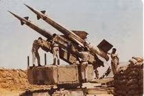 Khoảnh khắc hiếm tên lửa SA-3 bắn nổ tung Mirage IIIC