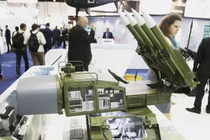 Đủ năng lực nâng cấp Buk nhưng khó thoát “cái bóng” Nga