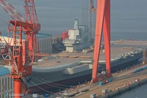 Trung Quốc hoãn hạ thủy tàu sân bay vì lý do không ngờ