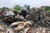 “Sốc” với nghi án hàng nghìn tấn chất thải nguy hại vùi lấp giữa khu dân cư