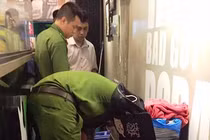 “Vật thể lạ” bay vào quán trà sữa gây tiếng nổ kinh hoàng