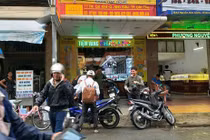 Đổi 100 USD phạt 90 triệu: Miễn giảm tiền phạt, trả tiền cho anh Cà Rê