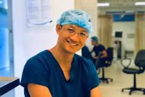 Bác sĩ "quốc dân" Trần Quốc Khánh gửi gắm tâm sự trên facebook 