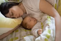 Để trẻ không gặp nguy khi ngủ cùng bố mẹ, nhất định phải biết điều này