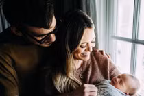 Sao điện ảnh Mỹ dùng nhau thai mình để... xay sinh tố uống