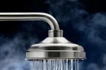 Người đàn ông đột tử sau tắm vì sai lầm đáng trách