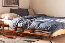 Giật mình 5 thứ không nên để gầm giường kẻo rước họa