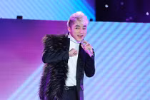 Sơn Tùng MTP sáng tác hit mới trong lúc mê man sốt