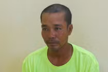 Trên đường dự đám tang về, gã đàn ông hiếp dâm cô gái câm điếc