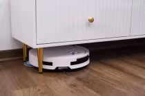 Tận mục robot hút bụi siêu mỏng linh hoạt chui gầm, tự châm nước