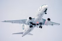 Máy bay SJ-100 của Nga vừa tạo nên kỳ tích có gì đặc biệt? 