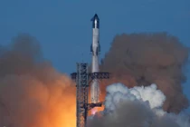Sững sờ khoảnh khắc SpaceX của tỷ phú Musk "ngậm ngùi" mất tàu vũ trụ