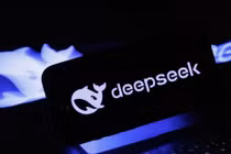 Giá rẻ như Deepseek cũng khóc thét trước AI đặc biệt này của Nga