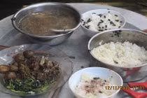 Đến nơi “ăn cơm mắc màn, nói chuyện đeo khẩu trang“ ở Sơn Tây