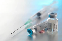 Nhà giàu Việt sốt sang Singapore tiêm vắc-xin cho con vì sợ Quinvaxem