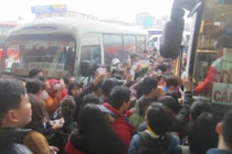 Người dân hối hả rời Hà Nội nghỉ Tết Dương lịch 2016