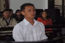 Chị vợ quyết đòi em rể bồi thường tiền sửa ngực