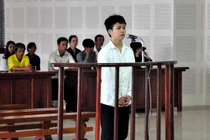 Bị “dạy dỗ”, thiếu niên đâm chết bạn nhậu