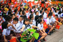 Phụ huynh, học sinh hứng khởi với lễ khai giảng kiểu mới