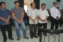 Nguyên Trưởng CA huyện ăn chặn kỳ nam bị đề nghị 8 năm tù