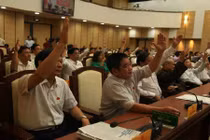  Thông qua nghị quyết bãi nhiệm đại biểu Châu Thị Thu Nga