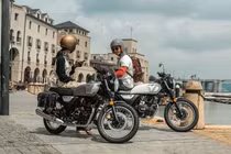 Honda CGX150 giá rẻ sắp về Việt Nam "đấu" Yamaha XS155R