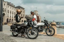 Honda CGX150 giá rẻ sắp về Việt Nam "đấu" Yamaha XS155R