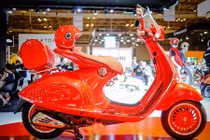 Xe ga Vespa 946 Red "chốt giá" 405 triệu tại Việt Nam