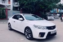 Cận cảnh Kia Koup dùng chán, bán 410 triệu tại Hà Nội