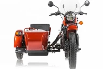 Cận cảnh xe môtô 3 bánh sidecar Ural cT chạy điện đầu tiên