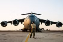 “Ngựa thồ” Boeing C-17 Globemaster III hơn 5.100 tỷ từng phục vụ ông Trump