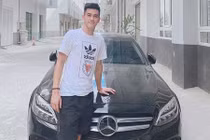 Tiền đạo Tiến Linh tậu xe Mercedes-Benz C200 gần 1,5 tỷ đồng 