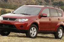 Triệu hồi xe Mitsubishi Outlander nhập khẩu tại Việt Nam