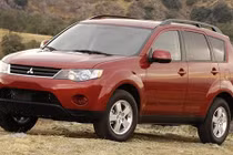 Triệu hồi xe Mitsubishi Outlander nhập khẩu tại Việt Nam