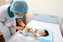 Cứu sống cháu bé 3 tháng tuổi mắc căn bệnh hiếm gặp