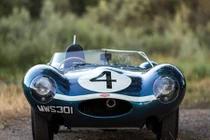 "Phát sốt" với xế cụ Jaguar D-Type 1955 giá 500 tỷ