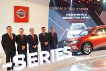"Soi" Nissan X-Trail V-Series giá gần 1 tỷ đồng tại Việt Nam