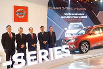 "Soi" Nissan X-Trail V-Series giá gần 1 tỷ đồng tại Việt Nam