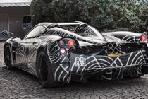 "Thần gió" mui trần Pagani Huayra lần đầu lộ diện